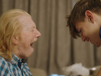 Collega Kenny en De Bieslandhof schitteren in BNNVARA-serie Zorgen