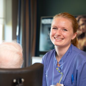 Bijbaan voor zorgstudenten