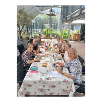 Barbara Wijnand, directeur van het Kennisnetwerk D-ZEP, op werkbezoek in De Bieslandhof