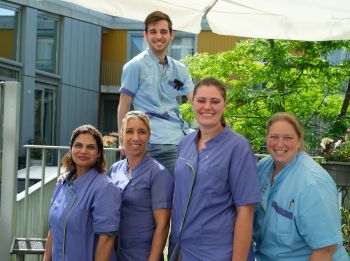 Nieuwe leerroute biedt kans op betekenisvolle carrière in de ouderenzorg