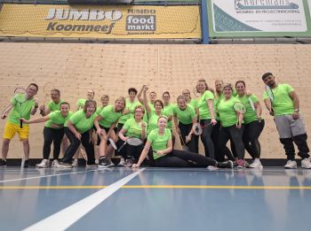 De Terwebloem vol energie op het badmintonveld