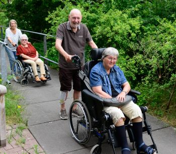 Eén-op-één maatje voor bewoners met dementie